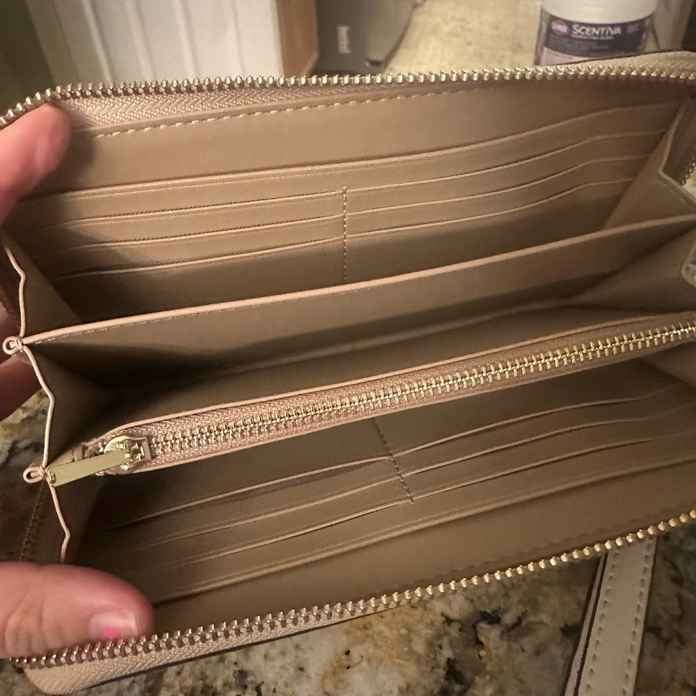 Coach Wristlet Wallet - Picture 3 of 4